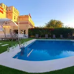 Ibis Cadiz فندق 2*