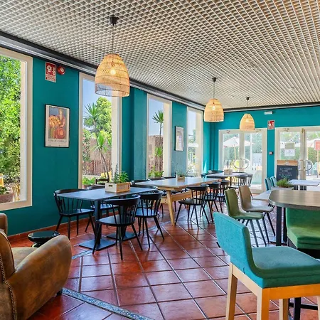 Ibis Cadiz Hotel 2*