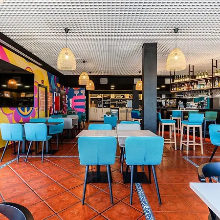 Ibis Cadiz Hotel 2*