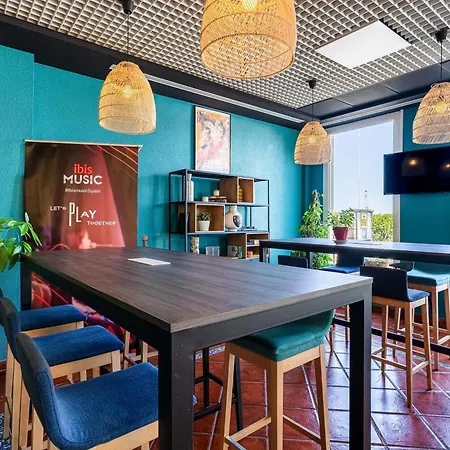 Ibis Cadiz ホテル 2*