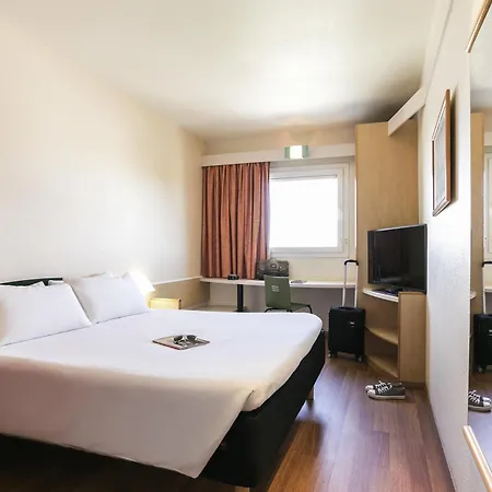 Ibis Cadiz فندق جيريز