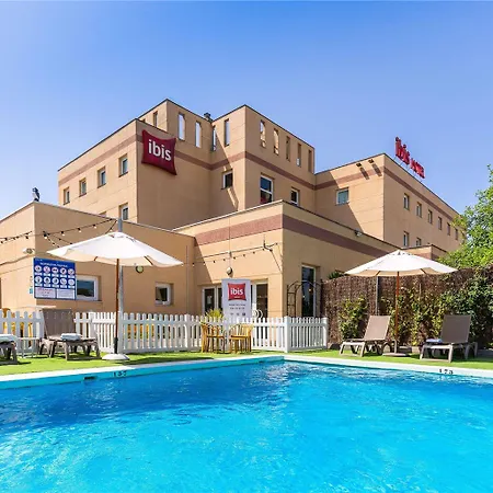 Ibis Cadiz 2*