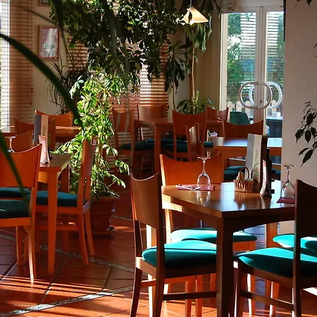 Ibis Cadiz ホテル 2*