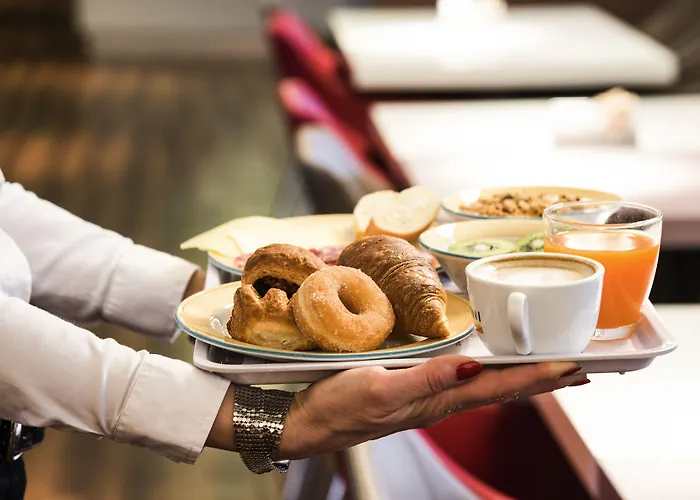 赫雷斯德拉弗龙特拉加的斯宜必思酒店 2* 赫雷斯