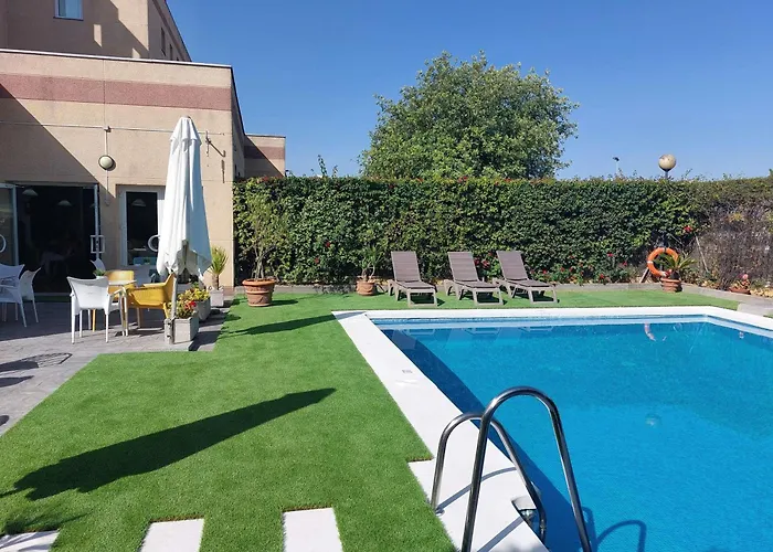 Ibis Cadiz Отель