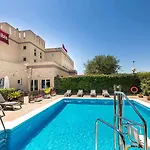 Ibis Cadiz Hotel 2*