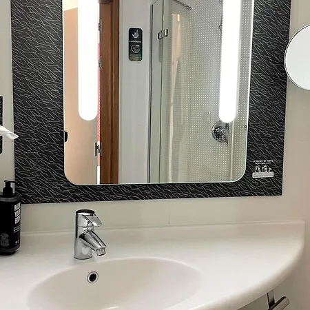 Ibis Cadiz